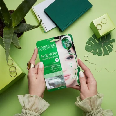 Eveline Masque Visage Apaisant et Rafraîchissant à l'Aloe Vera