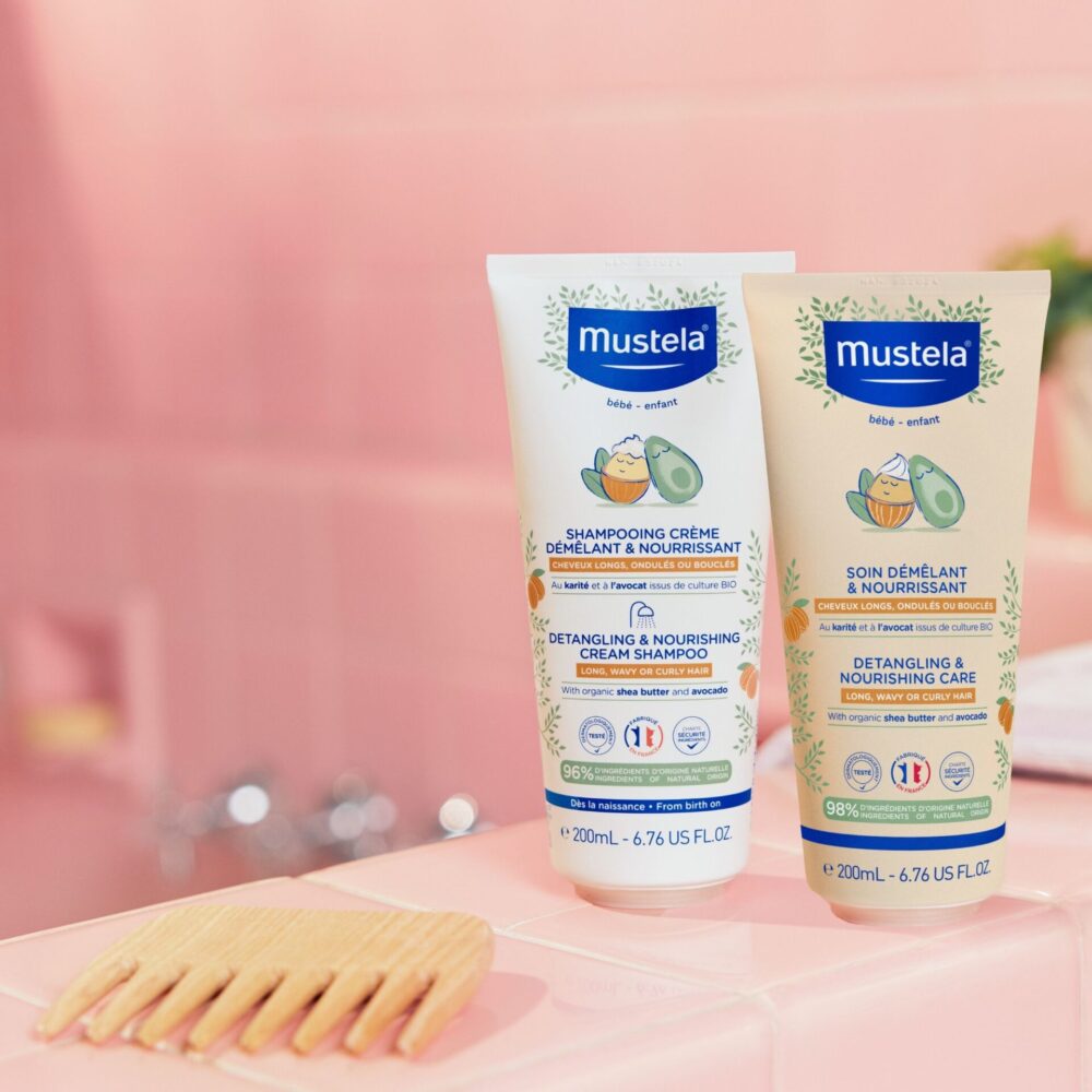 Mustela shampooing crème démêlant et nourrissant 200ml