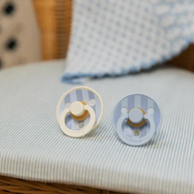 Bibs studio colour 2 sucettes taille 1 baby blue - dusty blue mix 0 à 6 mois Bibs studio colour 2 sucettes taille 1 baby blue - dusty blue mix 0 à 6 mois