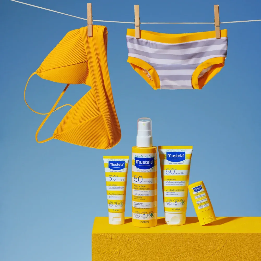 Mustela spray solaire haute protection bébé-enfant-famille spf50 200ml